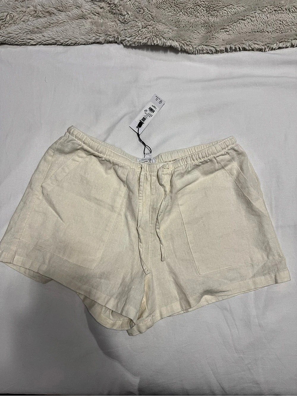Garage Linen Blend Shorts in Cream NWT